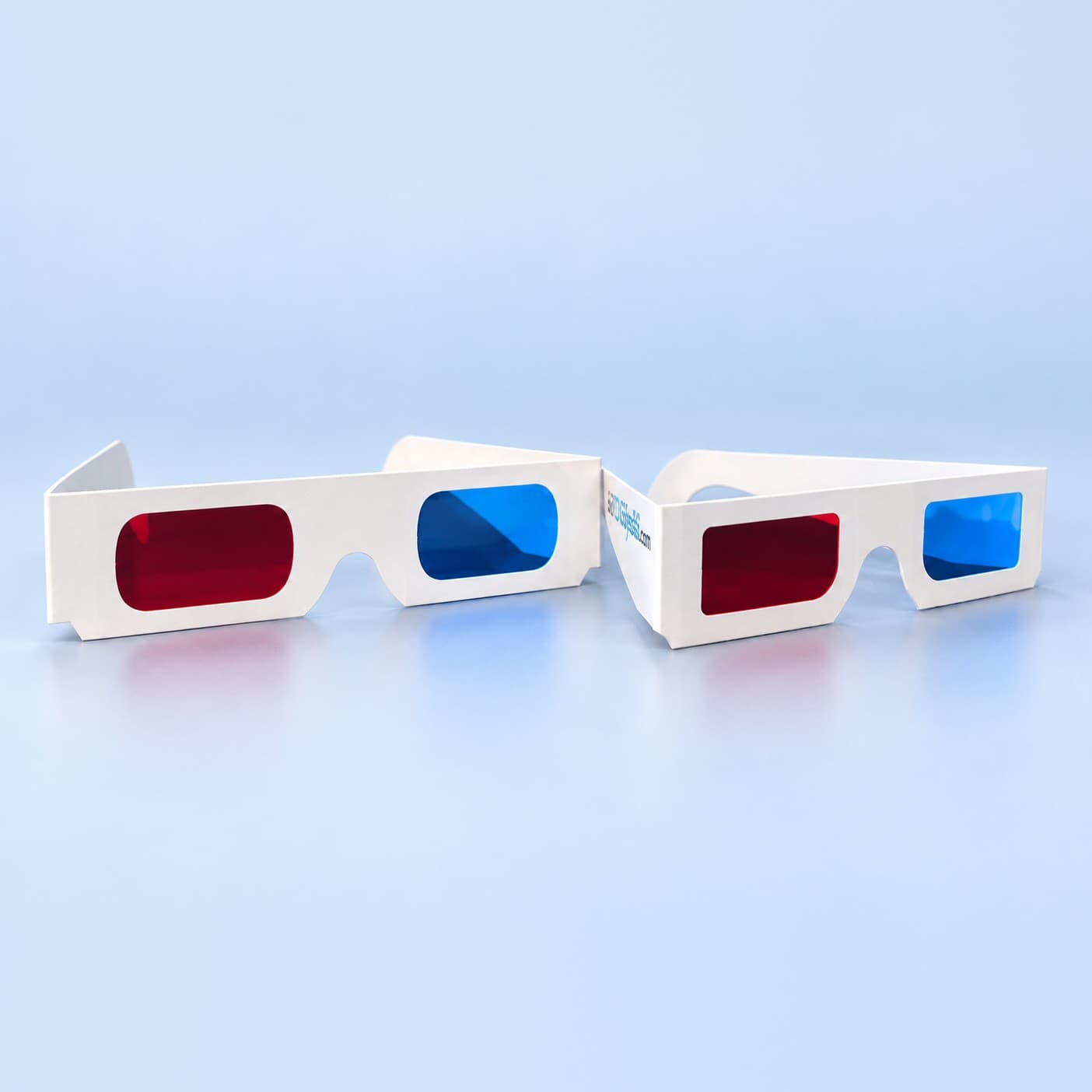3D-briller med rødt og blåt glas